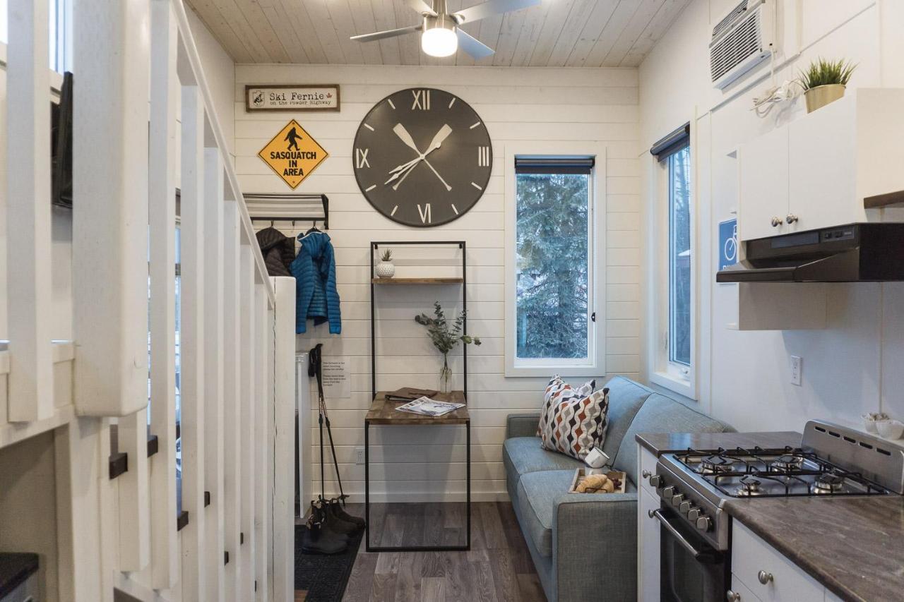 Tiny Homes By Snow Valley Lodging Fernie Luaran gambar