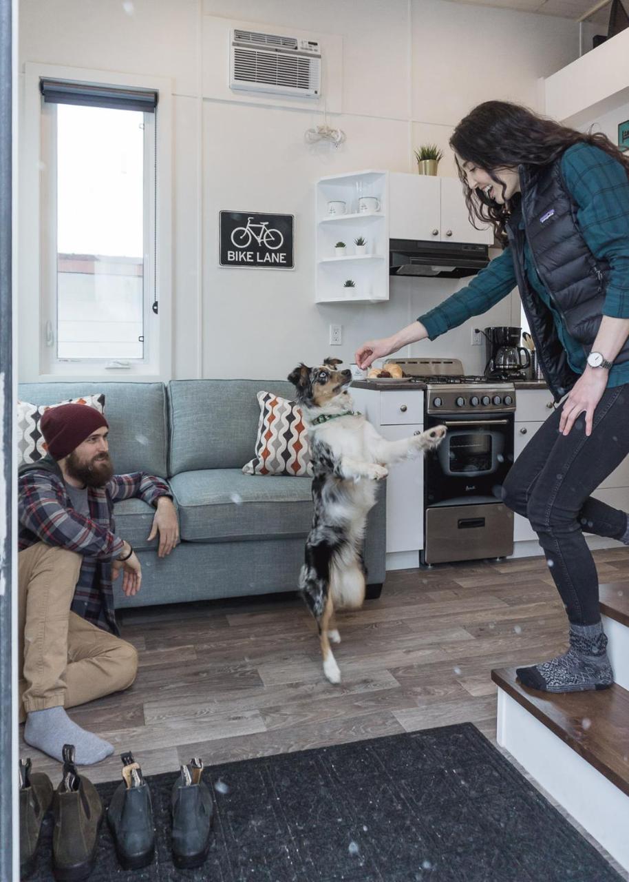 Tiny Homes By Snow Valley Lodging Fernie Luaran gambar