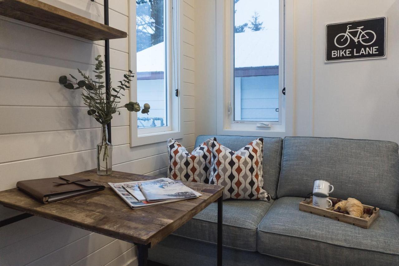 Tiny Homes By Snow Valley Lodging Fernie Luaran gambar