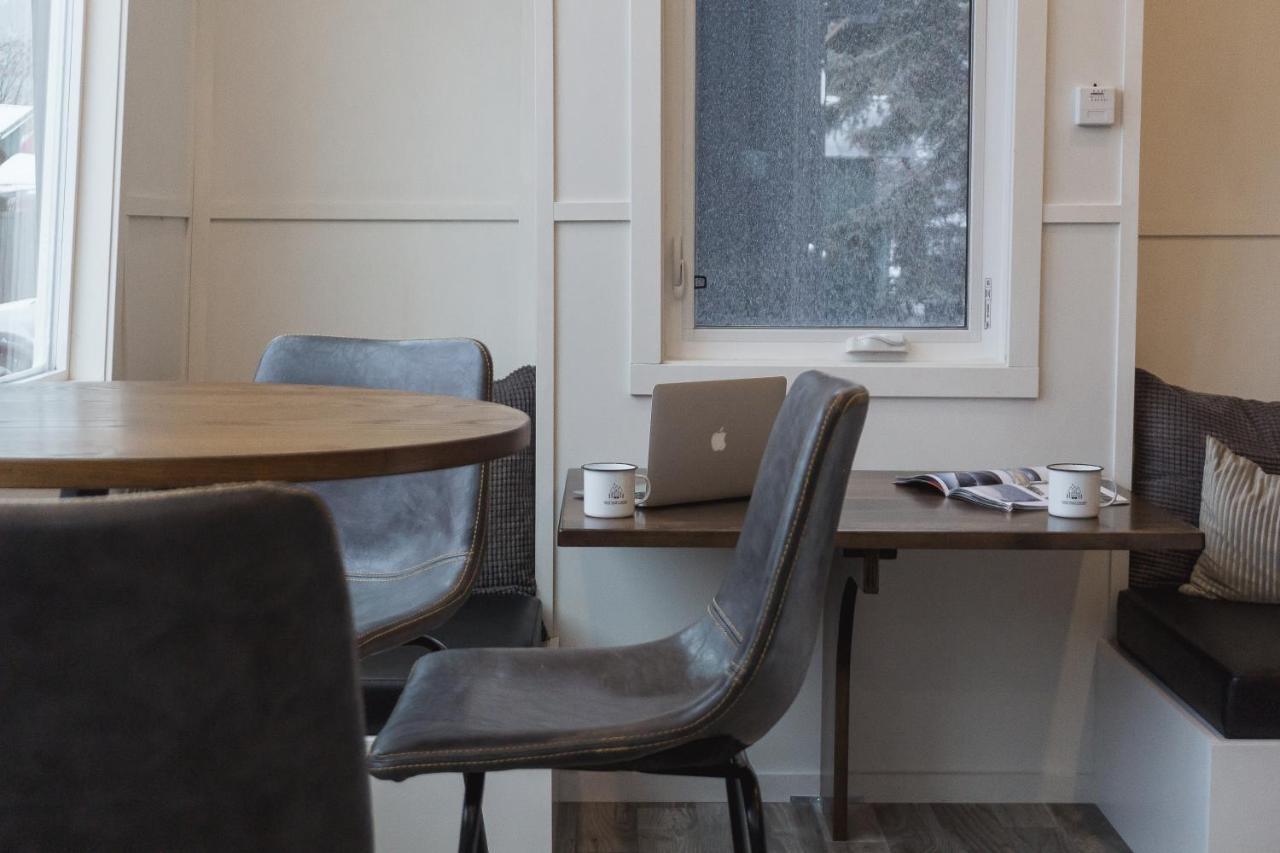 Tiny Homes By Snow Valley Lodging Fernie Luaran gambar