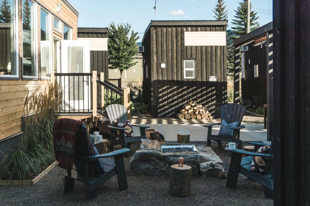 Tiny Homes By Snow Valley Lodging Fernie Luaran gambar